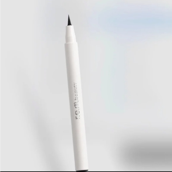 rem beauty Makeup Rem Beauty At The Borderline Marker Liquid